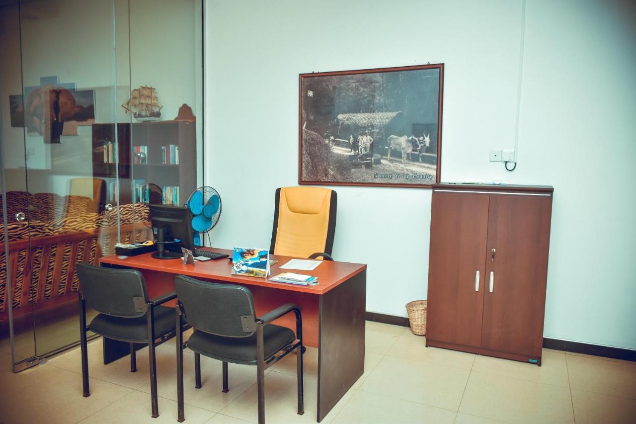 Zendara Hotel Negombo Exterior photo